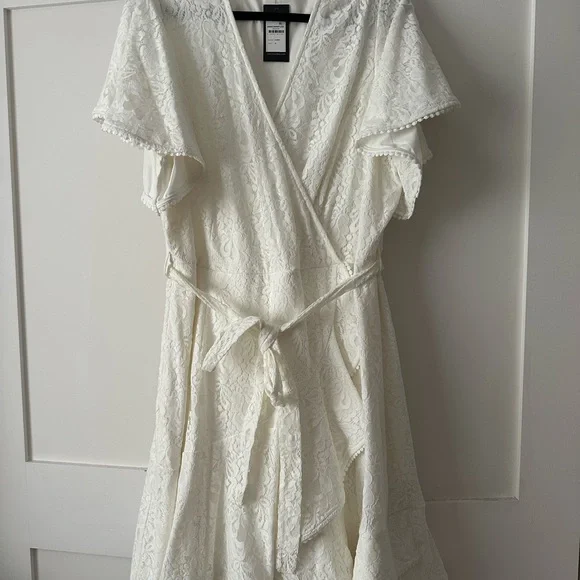 City Chic sweet love ivory Lace faux Wrap Dress size XL 22W NWT - Picture 3 of 8